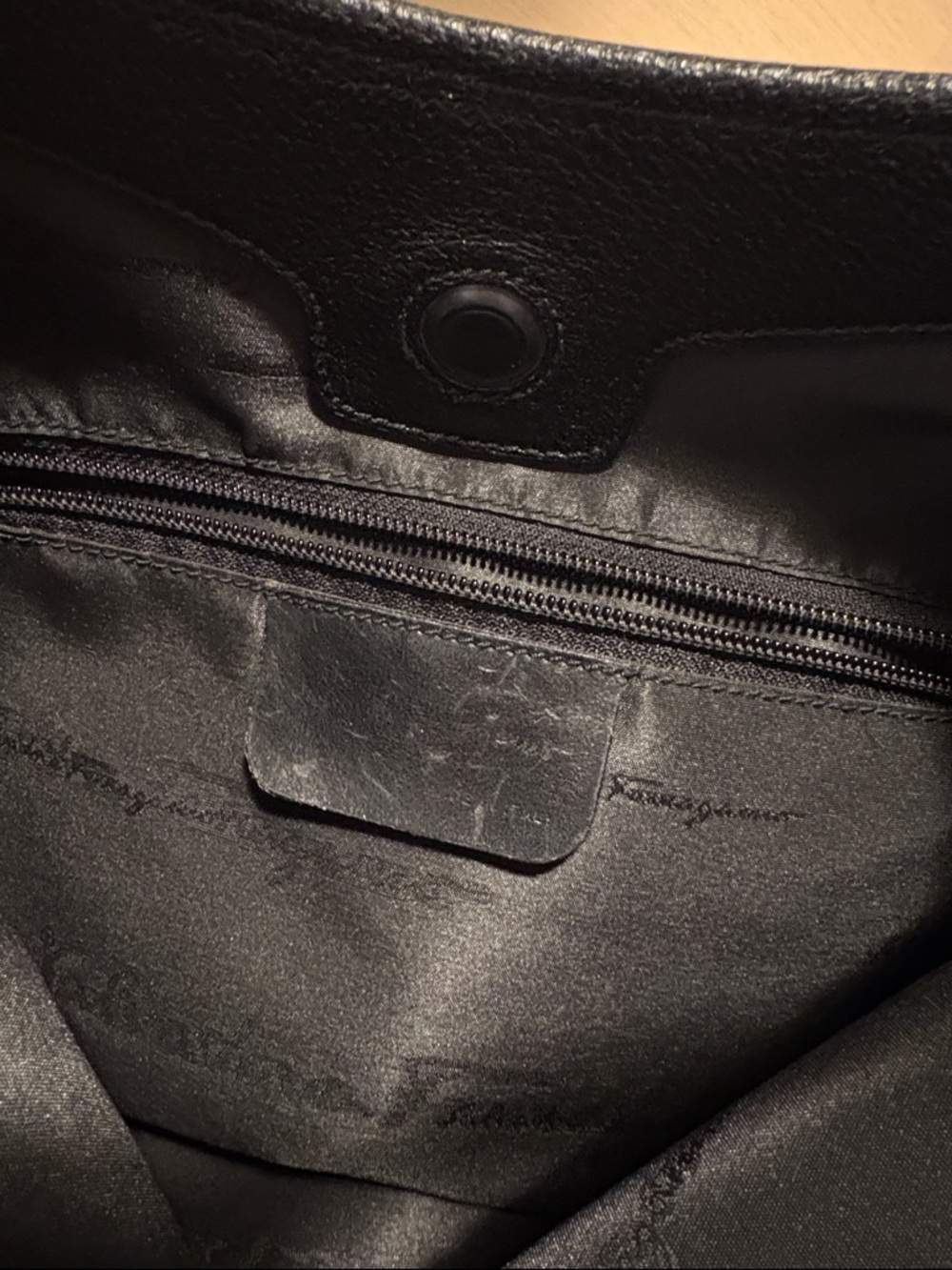 Salvatore Ferragamo Black Shoulder Bag - Picture 5 of 10